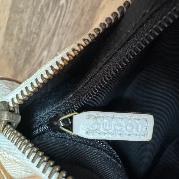 GUCCI- White Vintage Zip Shoulder Bag GG Canvas with Leather - Picture 12 of 13